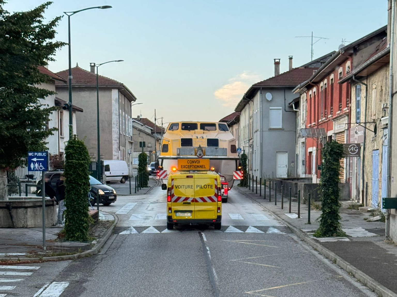 Durchfahrt durch Champier